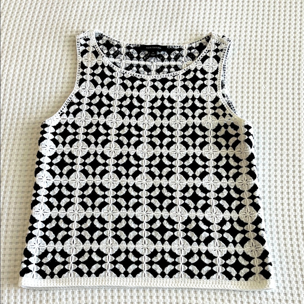 Ann Taylor Crochet Sweater Shell Sleeveless Top